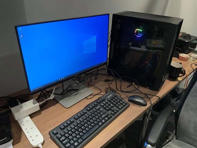 PC Windows Desktop Screen